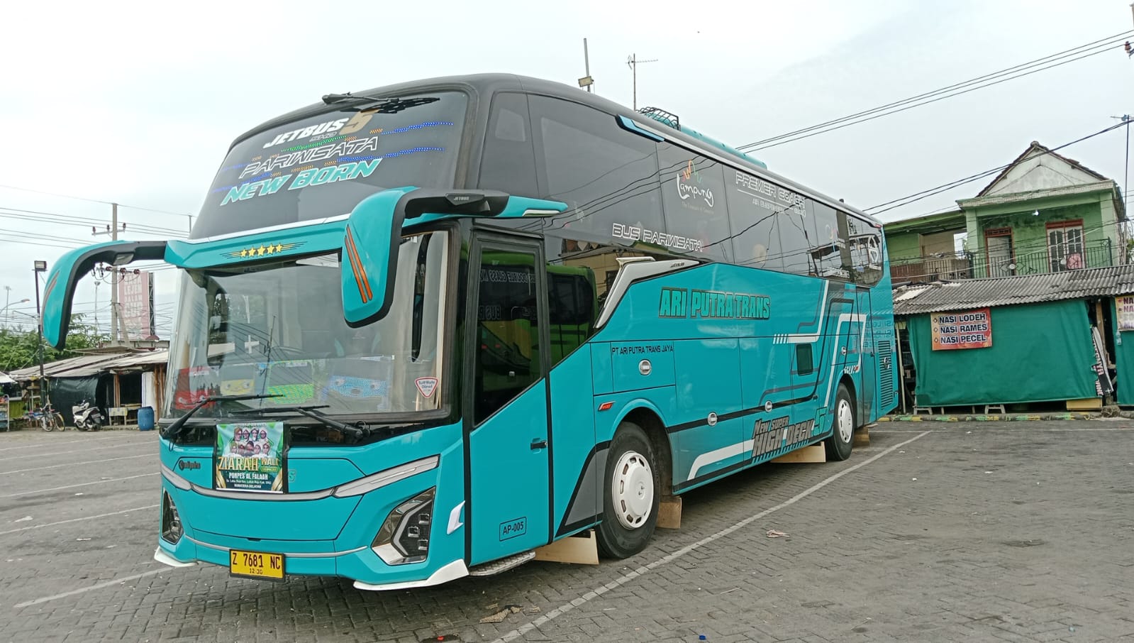 Bus Ari Putra