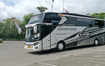 Bus Ari Putra