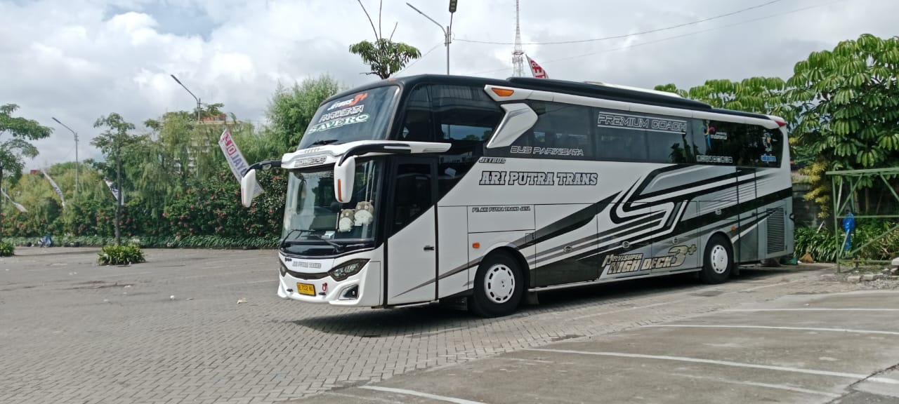 Bus Ari Putra